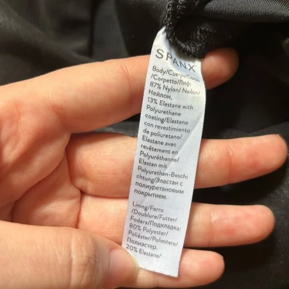 Spanx Faux Leather Moto Leggings Womens Size Large Black Biker Grunge Goth Emo - Picture 7 of 8